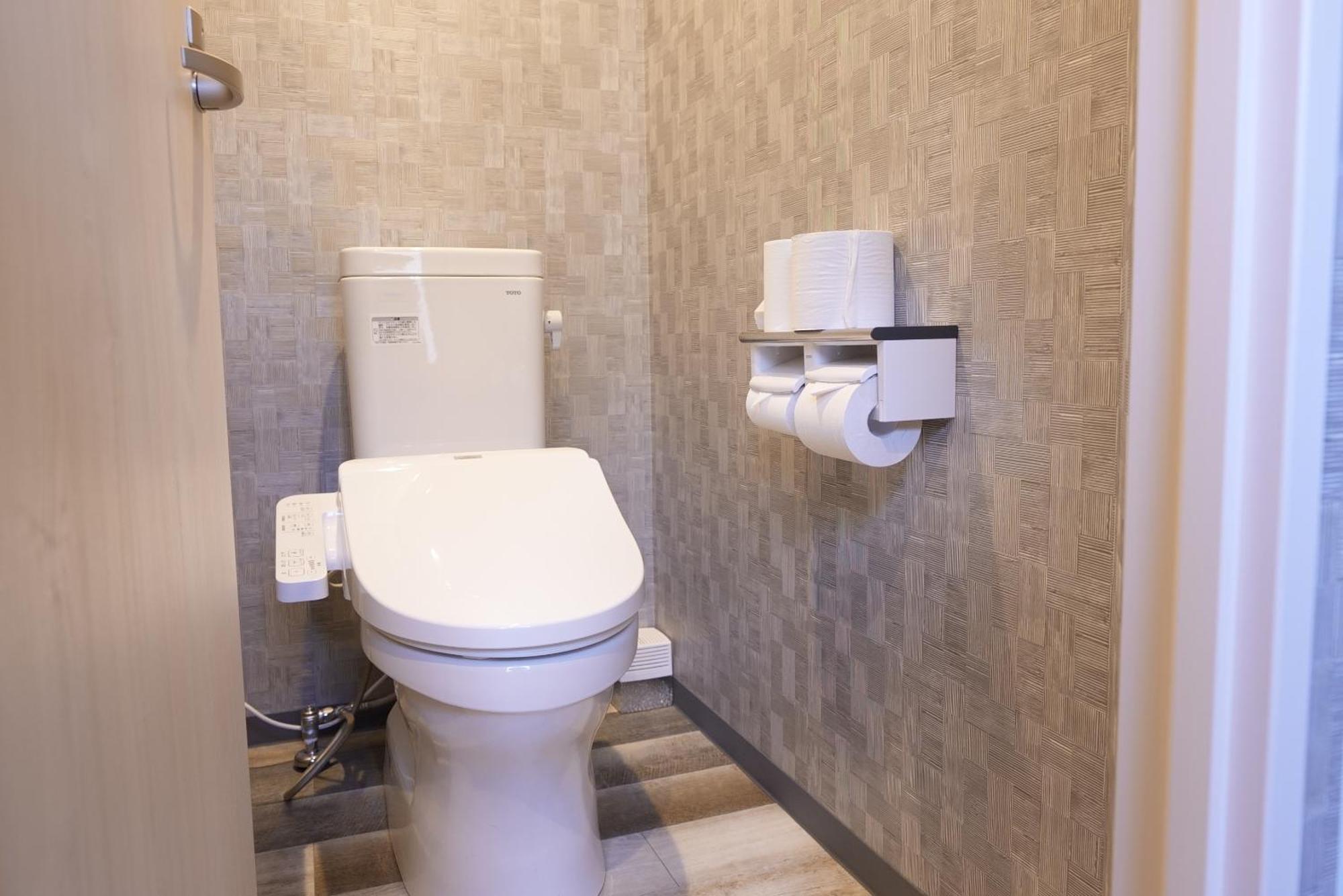 Hotel Tomariya Ueno Токио Экстерьер фото