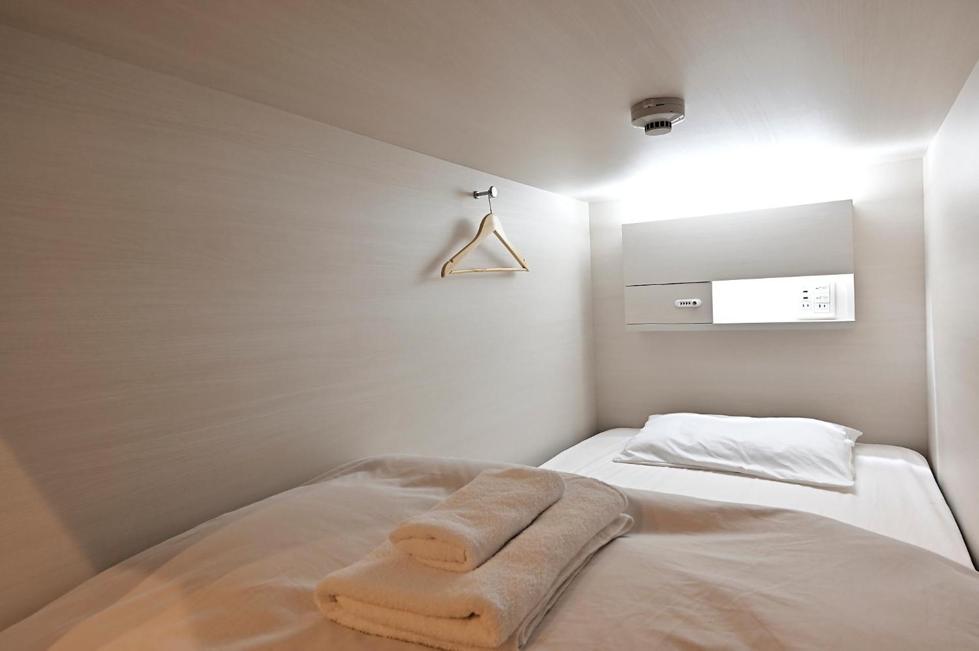 Hotel Tomariya Ueno Токио Экстерьер фото